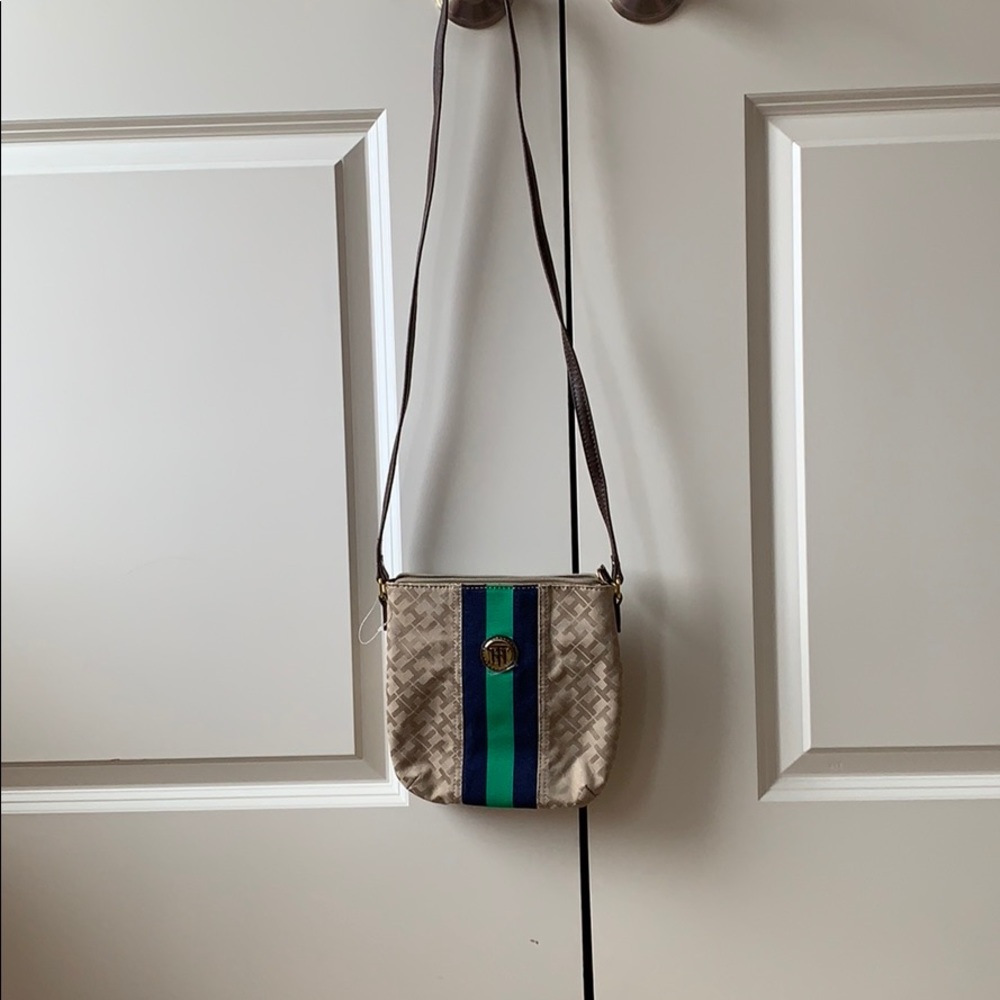 NWT Tommy Hilfiger Crossbody Bag